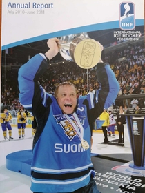 IIHF: Annual Report červen 2010-2011